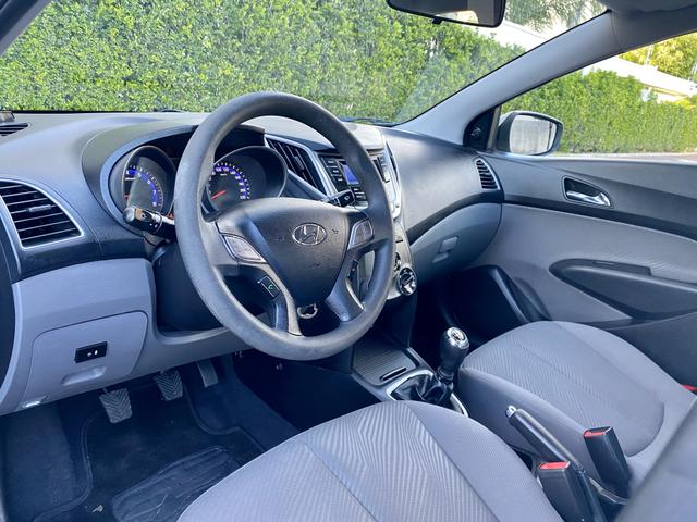 Hyundai HB20S 1.6 Mec. 2014 EXTRA!!! - Foto 7