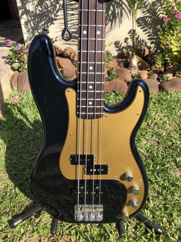 Baixo Fender Precision Bass Special - Deluxe Series - Foto 3