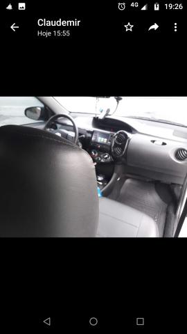 Vendo Toyota Etios - Foto 9