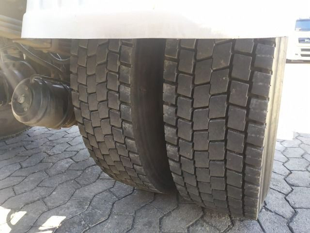 Iveco 330 ano 2011 Teto alto com ar condicionado Revisado - Foto 8