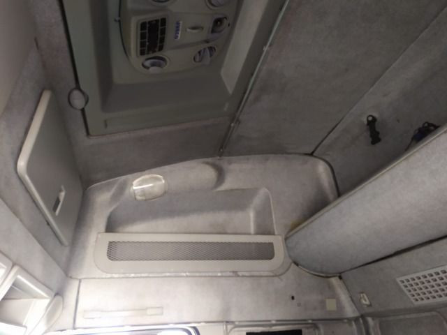 Iveco 330 ano 2011 Teto alto com ar condicionado Revisado - Foto 9