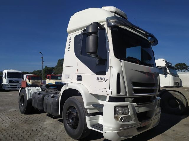 Iveco 330 ano 2011 Teto alto com ar condicionado Revisado - Foto 3