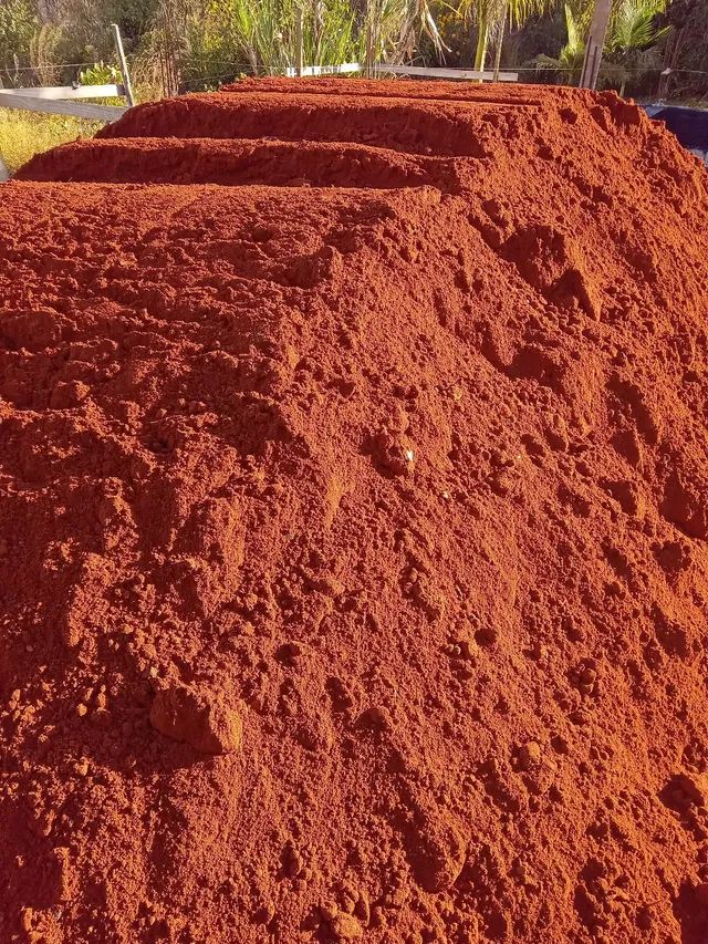 Aterro e Terra p Gramas - Foto 3