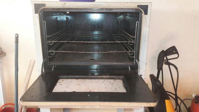 Forno Profissional a gás com pé Bravo Brfp Cinza Venâncio - Foto 2