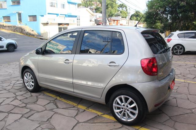 VOLKSWAGEN FOX 2014/2014 1.6 MI 8V FLEX 4P AUTOMATIZADO - Foto 4