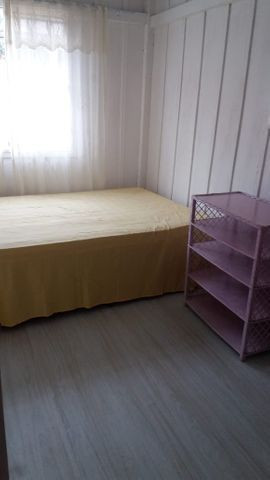 Quarto mobiliado Pinheirinho