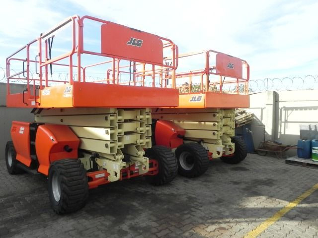 Plataforma Elevatória JLG 4394RT