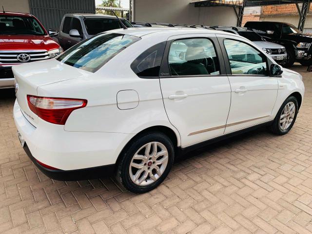 Vendo Grand Siena 1.6 ano 14/15 muito novo Valor a combina - Foto 5