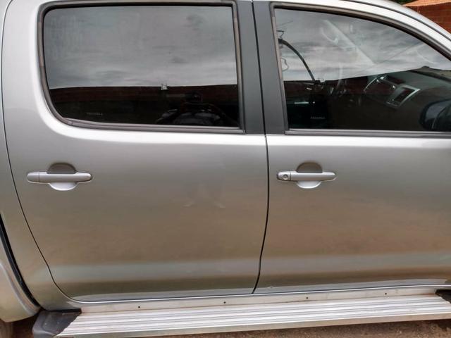 Hilux Automática 4x4 - Foto 6