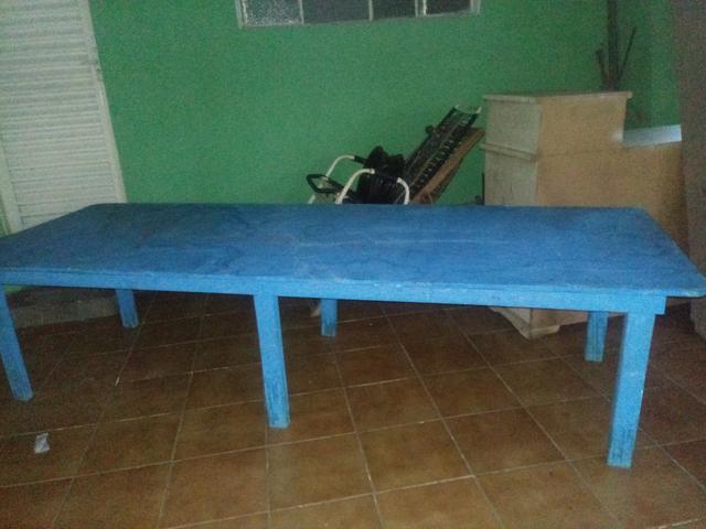 Mesa p/refeitorio/ berçario