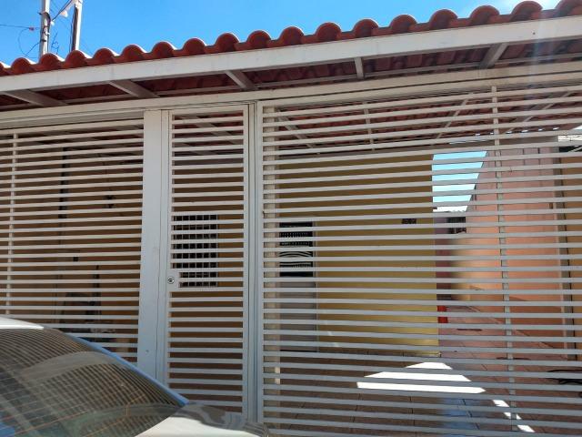 Imperdível ! Vendo casa na Qr 402 ! Ac.Financiamento e FGTS !