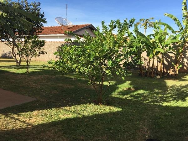 Casa com área de lazer e pomar - Foto 5