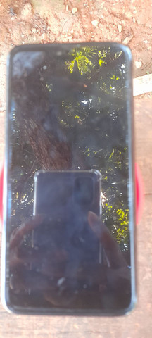 Celular Asus tela trincada mas muito bom