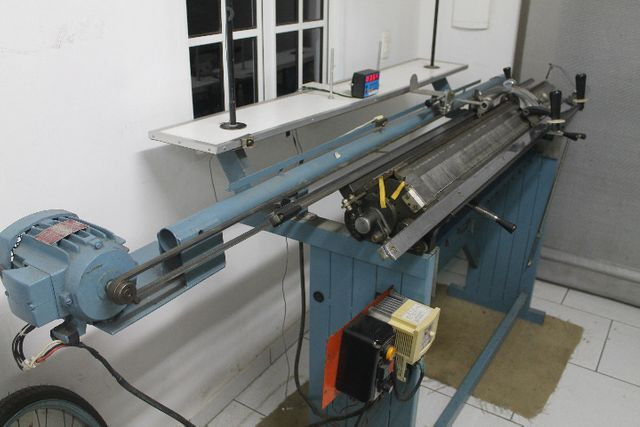 Maquina de tecer tricot coppo 10 de 1,20 c/ motorização de inversão - Foto 5