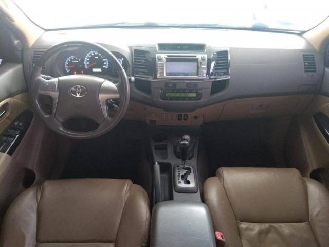 HILUX SW4 2013/2013 3.0 SRV 4X4 7 LUGARES 16V TURBO INTERCOOLER DIESEL 4P AUTOMÁTICO - Foto 2