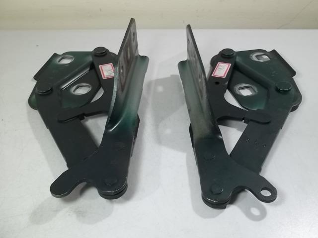 Dobradiça Do Capô Peugeot 406 (par)