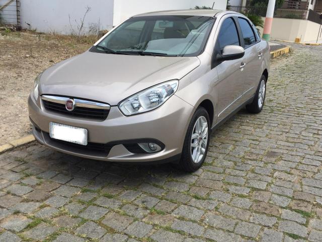 Fiat Grand Siena 1.6 16v Essence Flex dualogic 2014