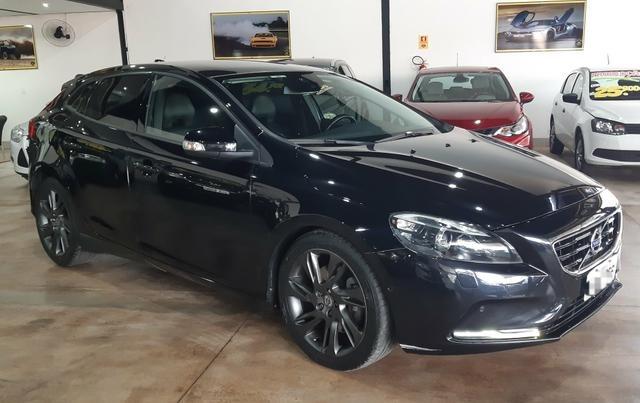 Volvo V40 13/13 T4 ( teto solar) Capa de Revista - Pneus Novos