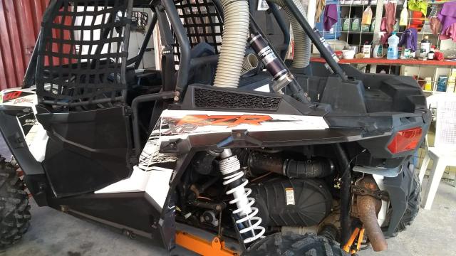 Utv rzr 1000+carroça - Foto 3