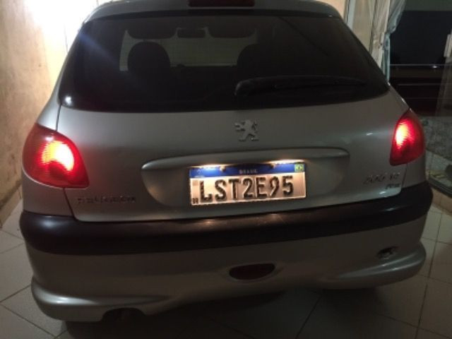 Peugeot 206 Presence 1.4 - Foto 2