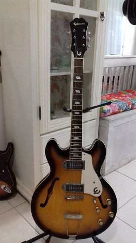 Guitarra Epiphone Casino Sunburst - Foto 4