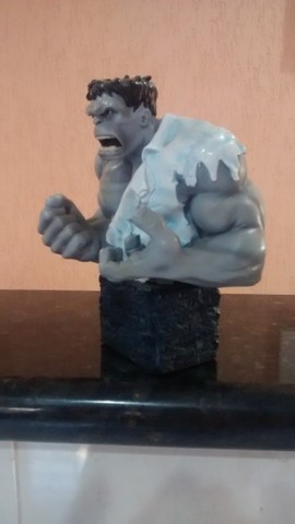 Busto Hulk Cinza - Bowen - 17 Cm - Raridade