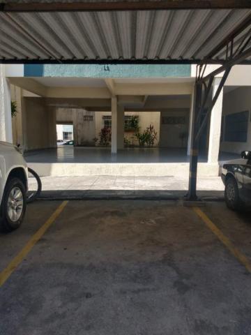 Alugo apto em frente a ufc com 90m, 3 quts + dependencia 1 vaga coberta r$ 950,00 parcelo - Foto 7