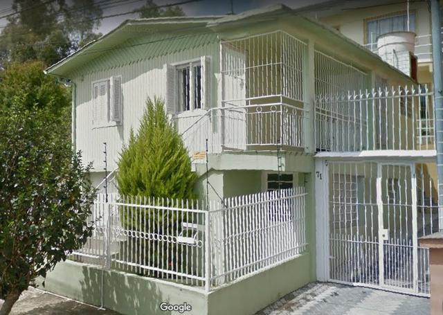 Casa 04 dormitórios + garagem e pátio- Bairro Rio Branco