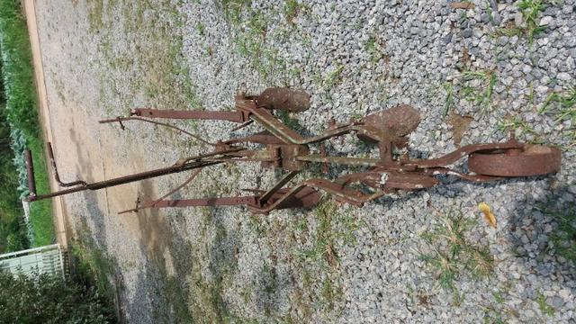 Arado e carpinadeira antiga.para Jardim ou decoração - Foto 2