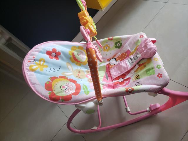 Cadeira Vibratória Fisher Price - Foto 4