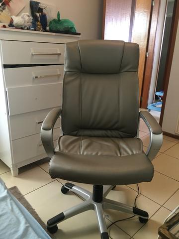Cadeira de escritório - Foto 3