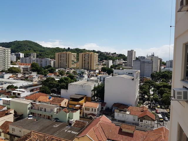 Tijuca, 2 qtos suite dep vaga ( Em Frente a Uerj) - Foto 2