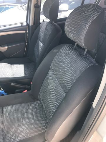 Vendo Sandero Expression por R$17.500,00 - Foto 8