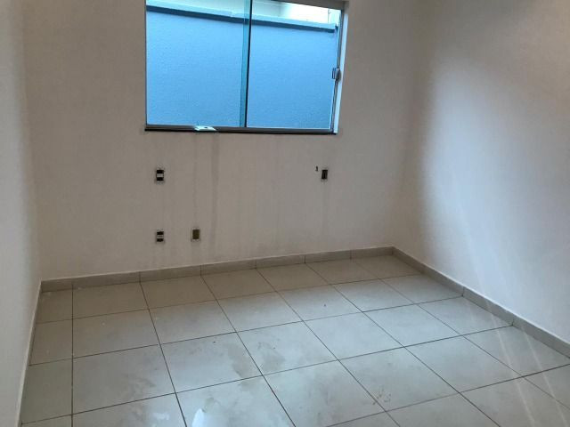 Vende-se casa com 3 /4 sendo um suite - Foto 6