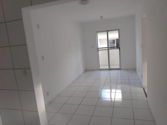 Apartamento com 2 dormitórios no Bella Roma