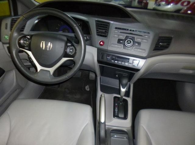 Civic lxs 1.8 16v flex automática 2013/2014 prata - Foto 2