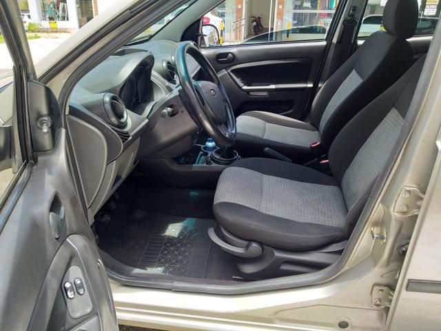 Fiesta sedan 2012 motor 1.6 - Foto 5