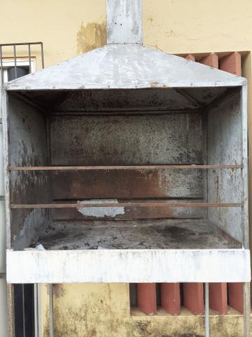 Churrasqueira com 4 esperto para galeto