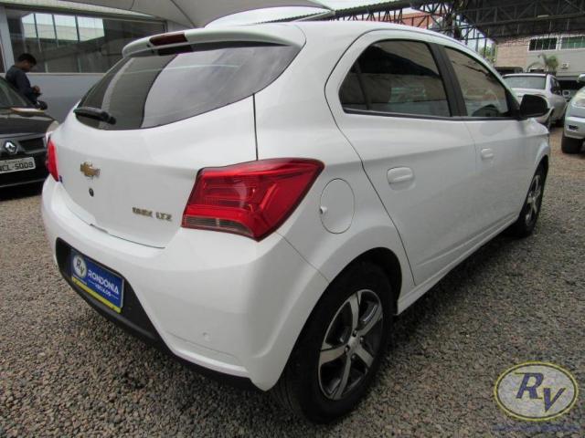 ONIX 2017/2017 1.0 MPFI LT 8V FLEX 4P MANUAL - Foto 5