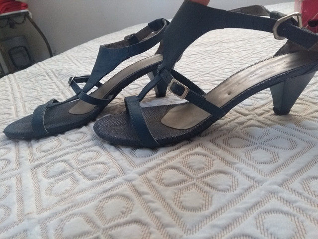 tenis sandalia