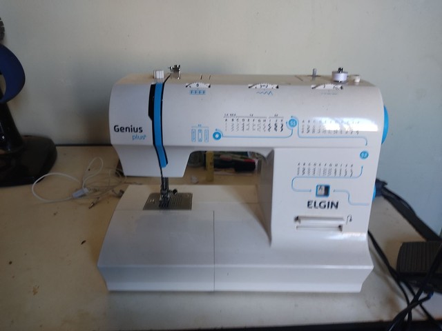 Vendo máquina de costura Elgin gênius plus  - Foto 4