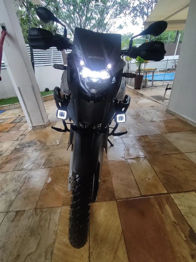 Moto XRE 300 Honda 2023 Equipada c/ 980km