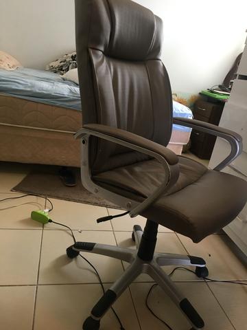Cadeira de escritório - Foto 2