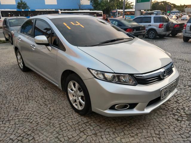 Honda Civic 14 EXR 2.0 AUTOMÁTICO
