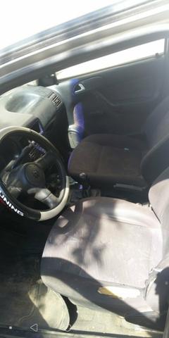 Vendo gol 1.0 16 válvulas.4.800 pra sai rapido - Foto 3