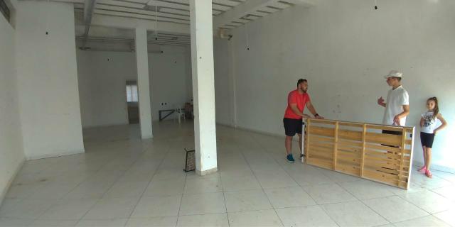 Aluga se sala comercial