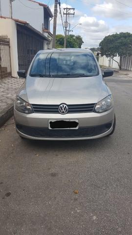 Carro semi-novo Única Dona - baixa KM
