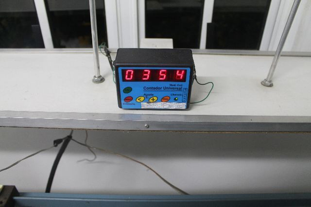 Maquina de tecer tricot coppo 10 de 1,20 c/ motorização de inversão - Foto 3