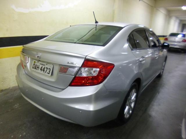 Civic lxs 1.8 16v flex automática 2013/2014 prata - Foto 8
