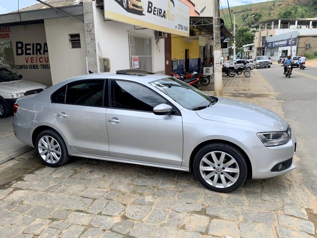 VW - Volkswagen Jetta Comfortline